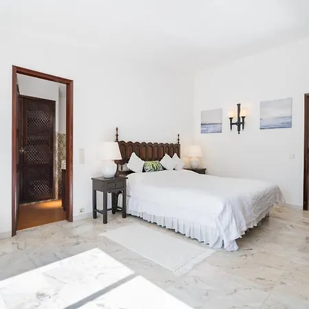 Vila Traditional 3 Bedroom With Great Pool In The Heart Of *
