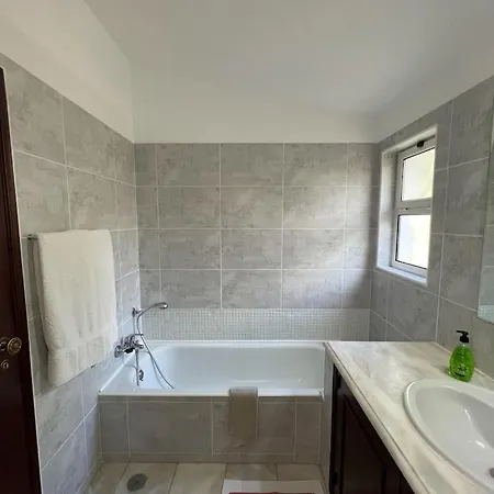 Traditional 3 Bedroom With Great Pool In The Heart Of Villa