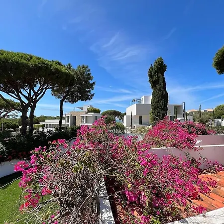 Traditional 3 Bedroom With Great Pool In The Heart Of Villa